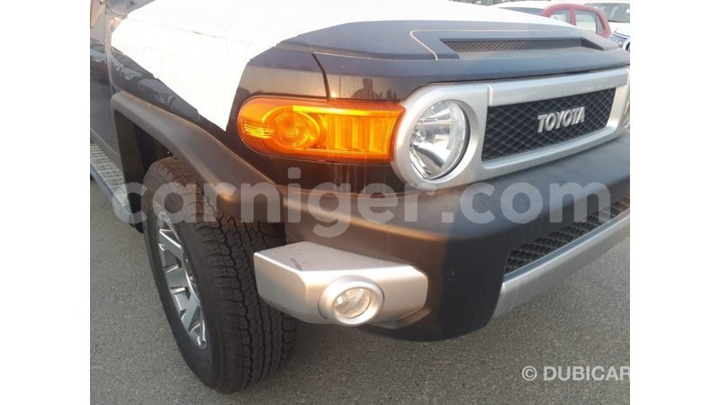 Big with watermark toyota fj cruiser agadez import dubai 5715