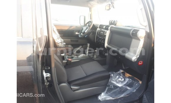 Buy Import Toyota FJ Cruiser Black Car in Import - Dubai in Agadez Buy Import Toyota FJ Cruiser Black Car in Import - Dubai in Agadez