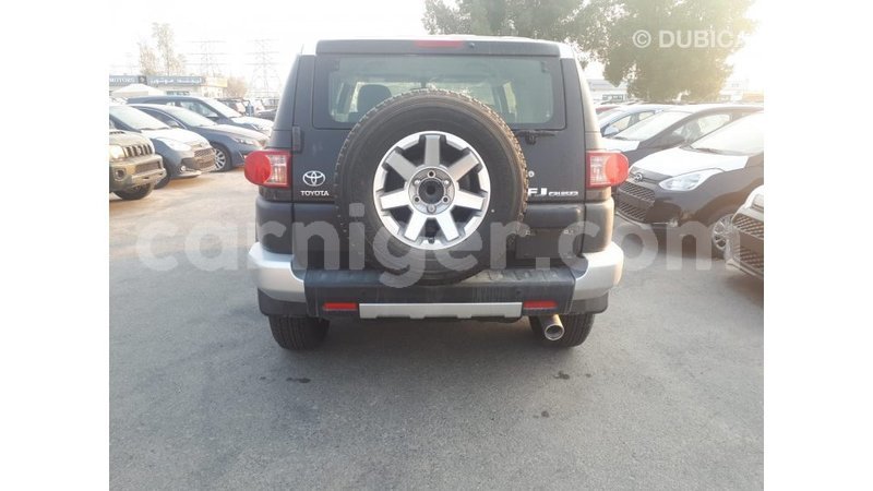 Big with watermark toyota fj cruiser agadez import dubai 5715