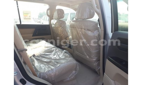 اشتري Imported Toyota Land Cruiser Other شاحنة في Import - Dubai في أغاديز اشتري Imported Toyota Land Cruiser Other شاحنة في Import - Dubai في أغاديز