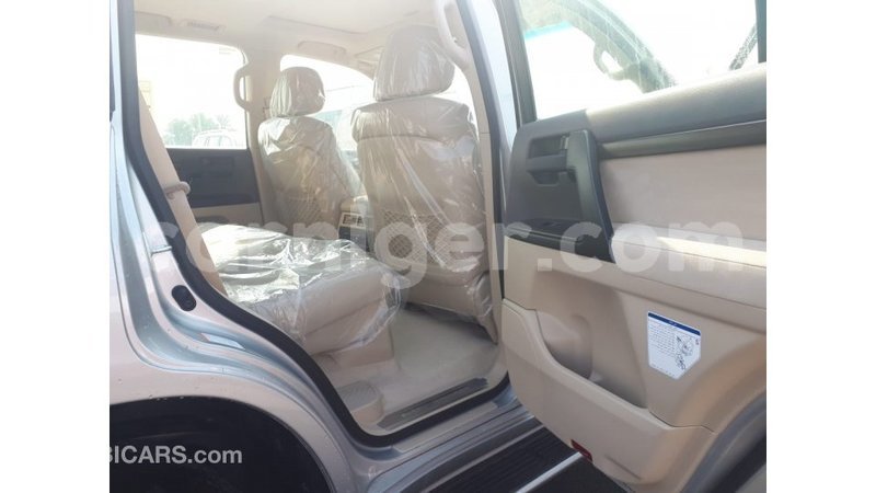 Big with watermark toyota land cruiser agadez import dubai 5717