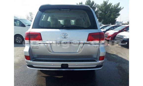اشتري Imported Toyota Land Cruiser Other شاحنة في Import - Dubai في أغاديز اشتري Imported Toyota Land Cruiser Other شاحنة في Import - Dubai في أغاديز