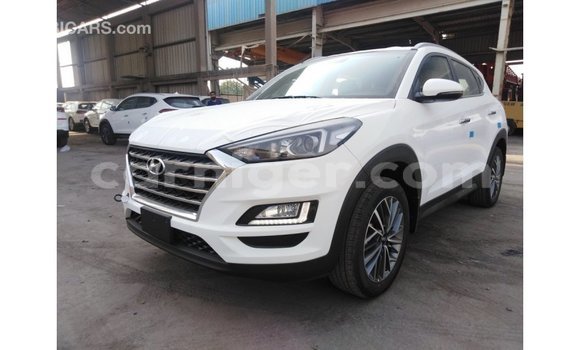 Buy Import Hyundai Tucson White Car in Import - Dubai in Agadez Buy Import Hyundai Tucson White Car in Import - Dubai in Agadez