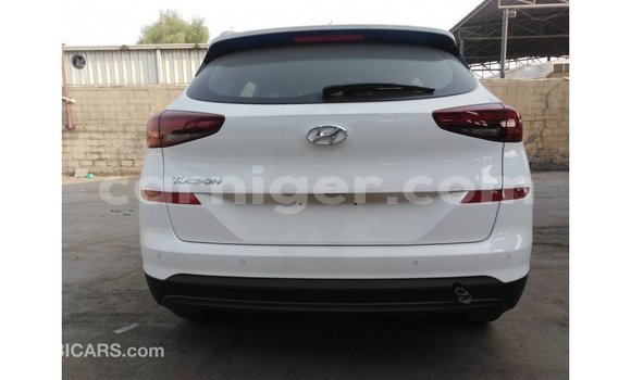 Buy Import Hyundai Tucson White Car in Import - Dubai in Agadez Buy Import Hyundai Tucson White Car in Import - Dubai in Agadez