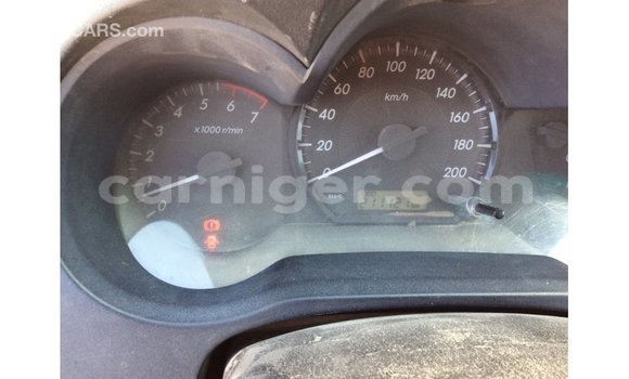 Buy Import Toyota Hilux White Car in Import - Dubai in Agadez Buy Import Toyota Hilux White Car in Import - Dubai in Agadez