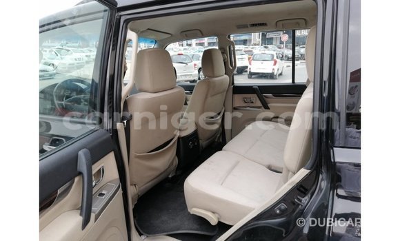 Buy Import Mitsubishi Pajero Black Car in Import - Dubai in Agadez Buy Import Mitsubishi Pajero Black Car in Import - Dubai in Agadez