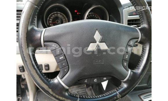 Buy Import Mitsubishi Pajero Black Car in Import - Dubai in Agadez Buy Import Mitsubishi Pajero Black Car in Import - Dubai in Agadez