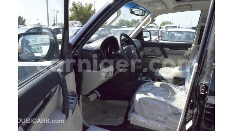 Big with watermark mitsubishi pajero agadez import dubai 5732