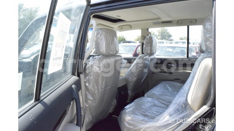 Big with watermark mitsubishi pajero agadez import dubai 5732