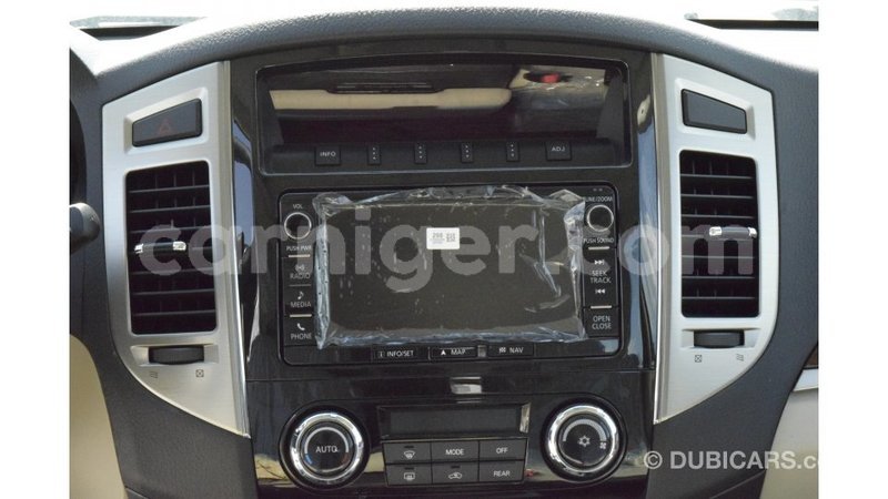 Big with watermark mitsubishi pajero agadez import dubai 5732