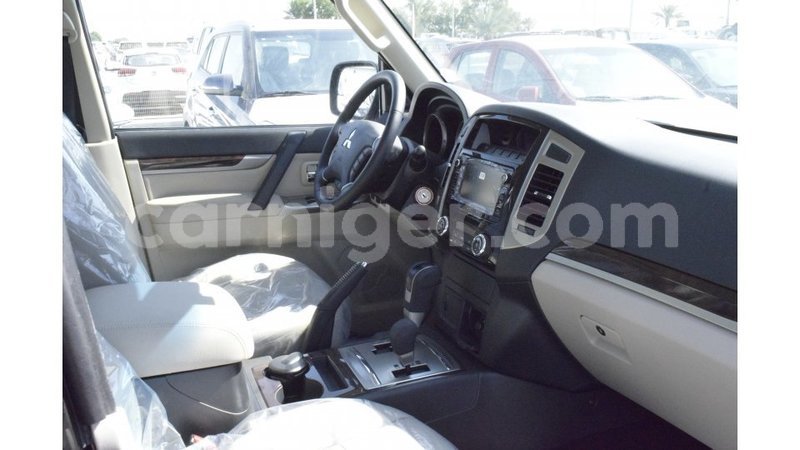 Big with watermark mitsubishi pajero agadez import dubai 5732