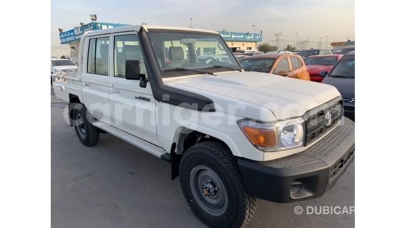 Big with watermark toyota land cruiser agadez import dubai 5742