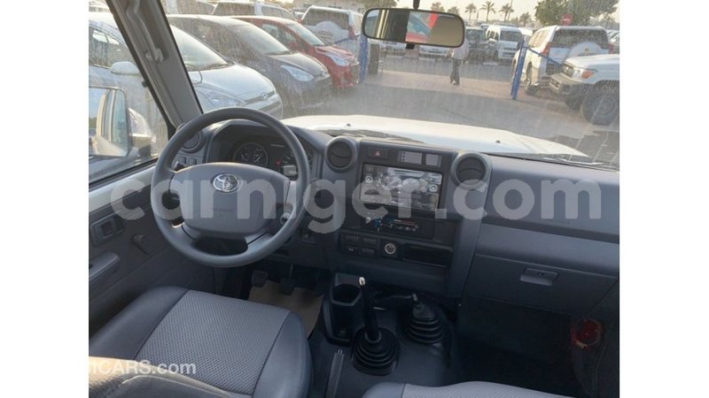 Big with watermark toyota land cruiser agadez import dubai 5742