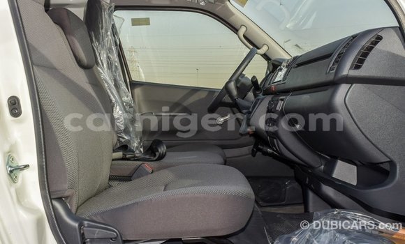 Buy Import Toyota Hiace White Car in Import - Dubai in Agadez Buy Import Toyota Hiace White Car in Import - Dubai in Agadez