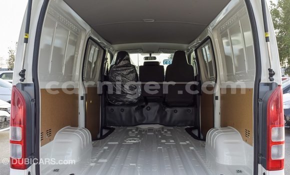 Buy Import Toyota Hiace White Car in Import - Dubai in Agadez Buy Import Toyota Hiace White Car in Import - Dubai in Agadez