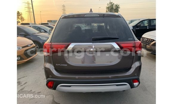 Sayi Imported Mitsubishi Outlander Brown Mota in Import - Dubai a Agadez Sayi Imported Mitsubishi Outlander Brown Mota in Import - Dubai a Agadez
