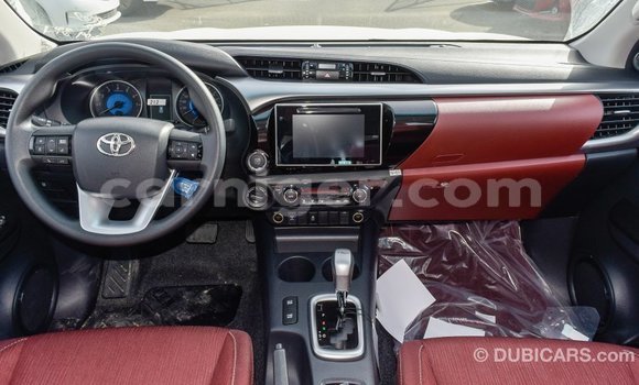 اشتري Imported Toyota Hilux White سيارة في Import - Dubai في أغاديز اشتري Imported Toyota Hilux White سيارة في Import - Dubai في أغاديز