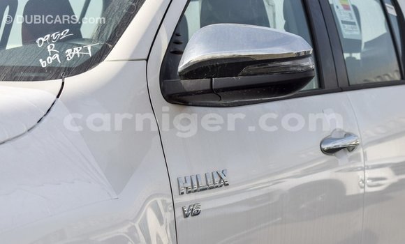 اشتري Imported Toyota Hilux White سيارة في Import - Dubai في أغاديز اشتري Imported Toyota Hilux White سيارة في Import - Dubai في أغاديز
