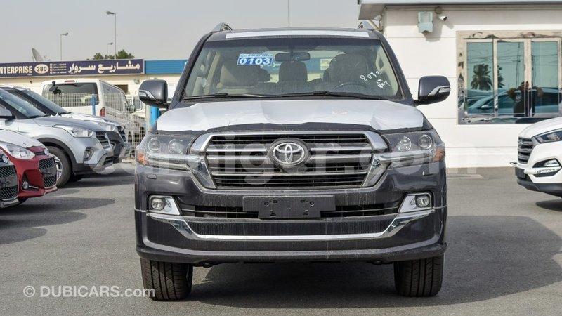 Big with watermark toyota land cruiser agadez import dubai 5750