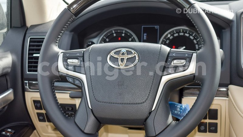 Big with watermark toyota land cruiser agadez import dubai 5750