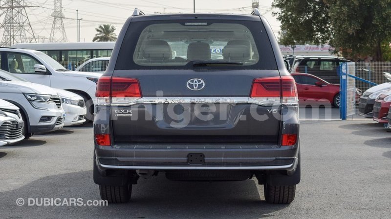 Big with watermark toyota land cruiser agadez import dubai 5750