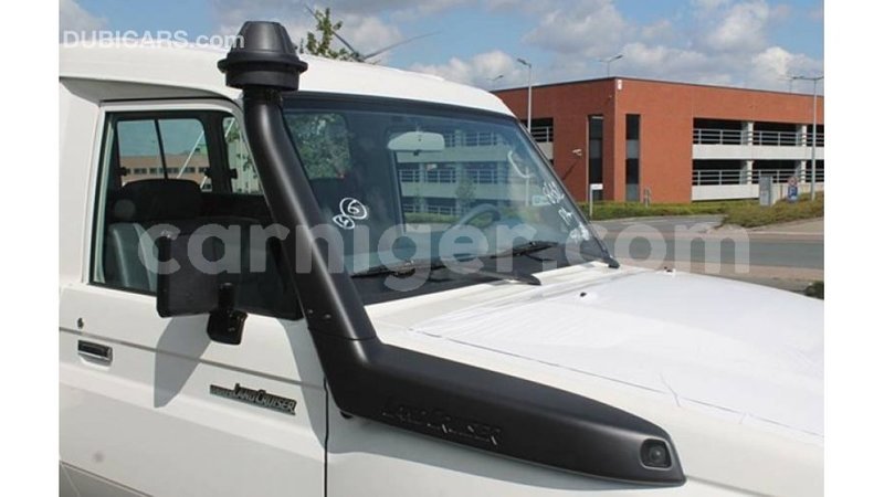 Big with watermark toyota land cruiser agadez import dubai 5756