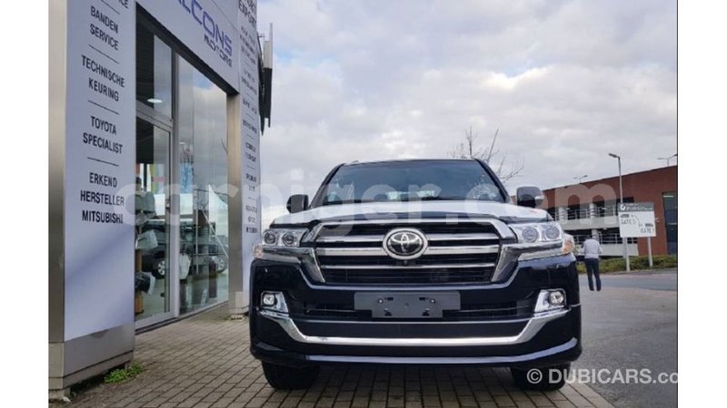 Big with watermark toyota land cruiser agadez import dubai 5757