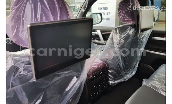 Buy Import Toyota Land Cruiser Black Truck in Import - Dubai in Agadez Buy Import Toyota Land Cruiser Black Truck in Import - Dubai in Agadez