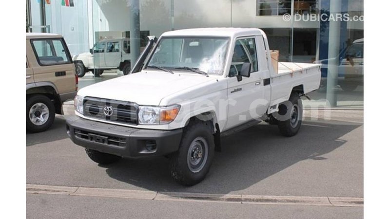 Big with watermark toyota land cruiser agadez import dubai 5759