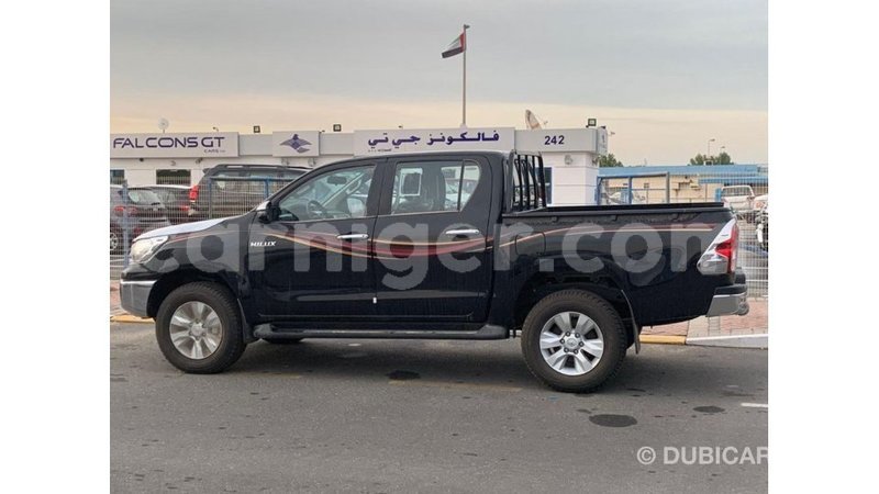 Big with watermark toyota hilux agadez import dubai 5761