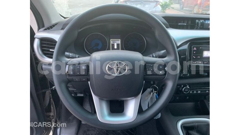 Big with watermark toyota hilux agadez import dubai 5761