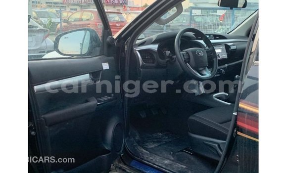 Buy Import Toyota Hilux Black Car in Import - Dubai in Agadez Buy Import Toyota Hilux Black Car in Import - Dubai in Agadez