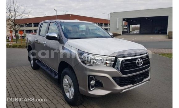 Buy Import Toyota Hilux Brown Car in Import - Dubai in Agadez Buy Import Toyota Hilux Brown Car in Import - Dubai in Agadez