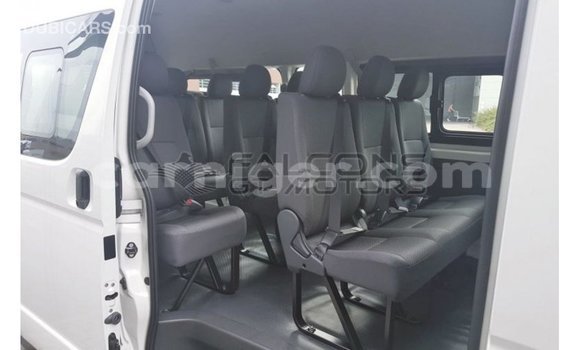 Buy Import Toyota Hiace White Car in Import - Dubai in Agadez Buy Import Toyota Hiace White Car in Import - Dubai in Agadez