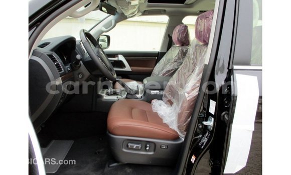 Buy Import Toyota Land Cruiser Black Truck in Import - Dubai in Agadez Buy Import Toyota Land Cruiser Black Truck in Import - Dubai in Agadez