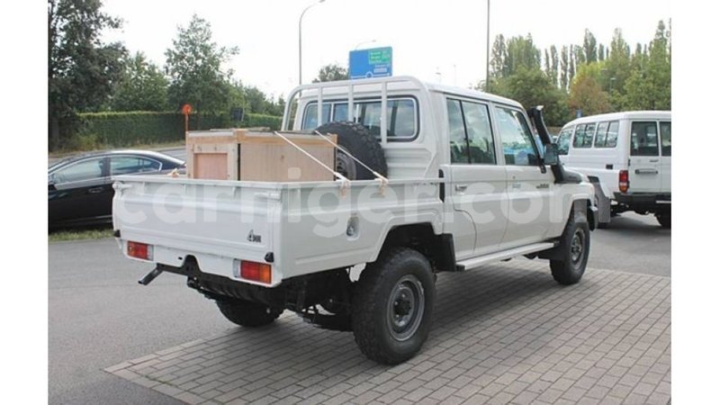 Big with watermark toyota land cruiser agadez import dubai 5767