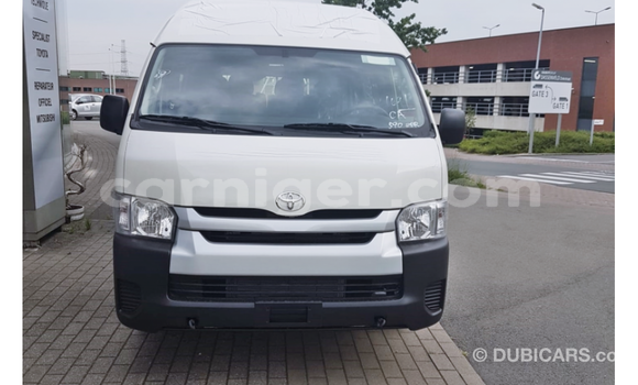 Buy Import Toyota Hiace White Car in Import - Dubai in Agadez Buy Import Toyota Hiace White Car in Import - Dubai in Agadez