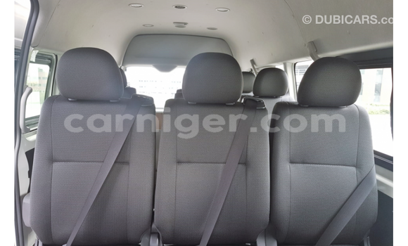 Buy Import Toyota Hiace White Car in Import - Dubai in Agadez Buy Import Toyota Hiace White Car in Import - Dubai in Agadez