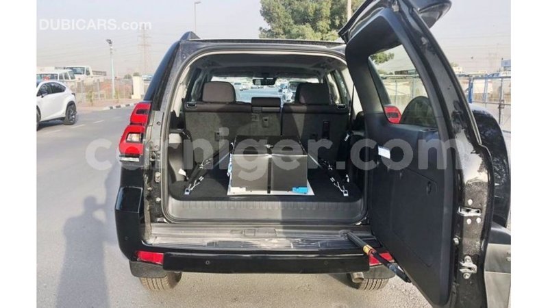 Big with watermark toyota prado agadez import dubai 5773