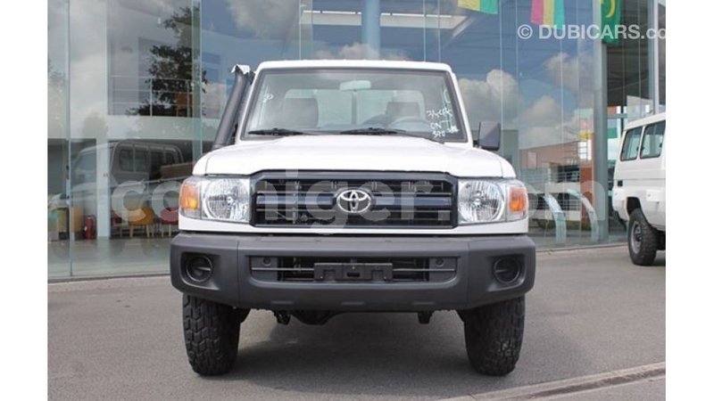 Big with watermark toyota land cruiser agadez import dubai 5775