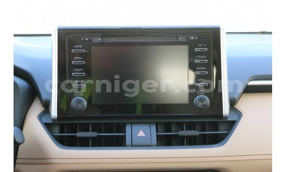 Buy Import Toyota Ade White Truck in Import - Dubai in Agadez Buy Import Toyota Ade White Truck in Import - Dubai in Agadez