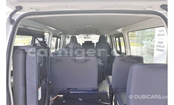 Buy Import Toyota Hiace White Car in Import - Dubai in Agadez Buy Import Toyota Hiace White Car in Import - Dubai in Agadez