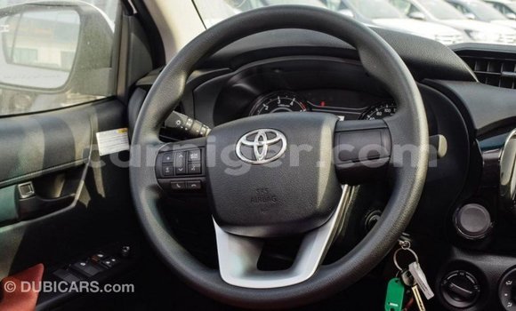 اشتري Imported Toyota Hilux White سيارة في Import - Dubai في أغاديز اشتري Imported Toyota Hilux White سيارة في Import - Dubai في أغاديز