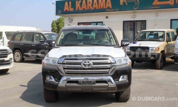 Buy Import Toyota Land Cruiser Black Truck in Import - Dubai in Agadez Buy Import Toyota Land Cruiser Black Truck in Import - Dubai in Agadez