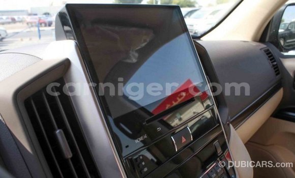 Buy Import Toyota Land Cruiser Black Truck in Import - Dubai in Agadez Buy Import Toyota Land Cruiser Black Truck in Import - Dubai in Agadez
