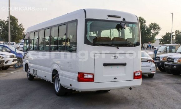 Acheter Import Voiture Toyota Coaster Blanc à Import - Dubai, Agadez Acheter Import Voiture Toyota Coaster Blanc à Import - Dubai, Agadez