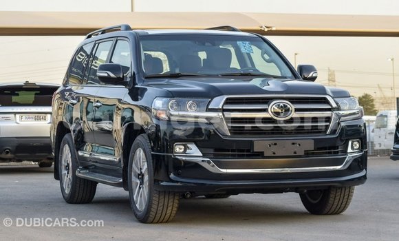 Buy Import Toyota Land Cruiser Black Truck in Import - Dubai in Agadez Buy Import Toyota Land Cruiser Black Truck in Import - Dubai in Agadez