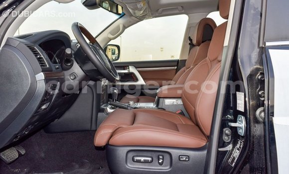 Buy Import Toyota Land Cruiser Black Truck in Import - Dubai in Agadez Buy Import Toyota Land Cruiser Black Truck in Import - Dubai in Agadez