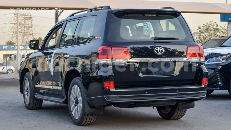 Big with watermark toyota land cruiser agadez import dubai 5791