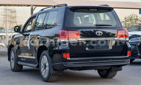 Buy Import Toyota Land Cruiser Black Truck in Import - Dubai in Agadez Buy Import Toyota Land Cruiser Black Truck in Import - Dubai in Agadez